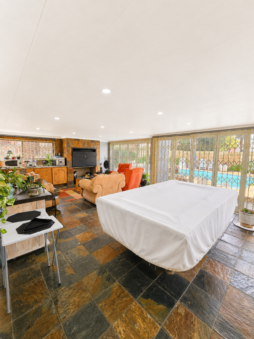 4 Bedroom Property for Sale in Wilkoppies North West